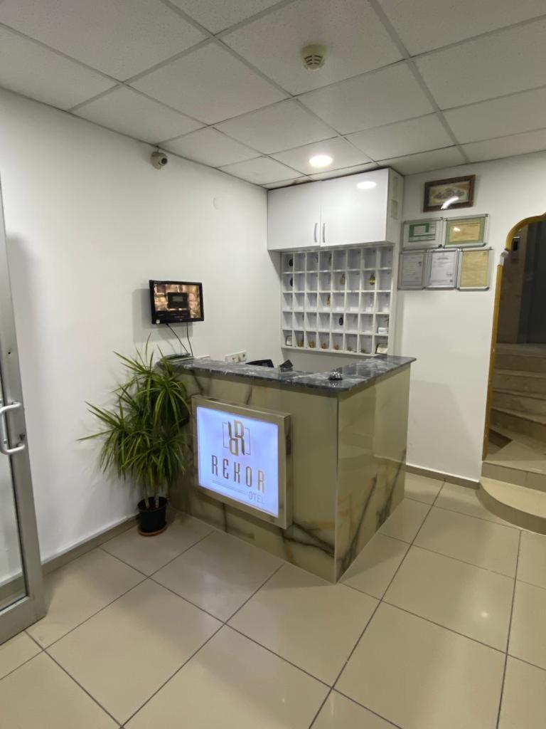 Rekor Otel Анталия Екстериор снимка